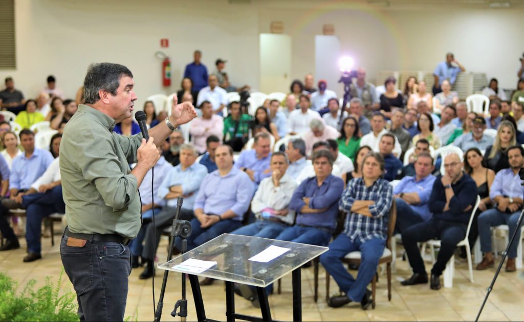 Força do agro é destaque na abertura da Expogrande