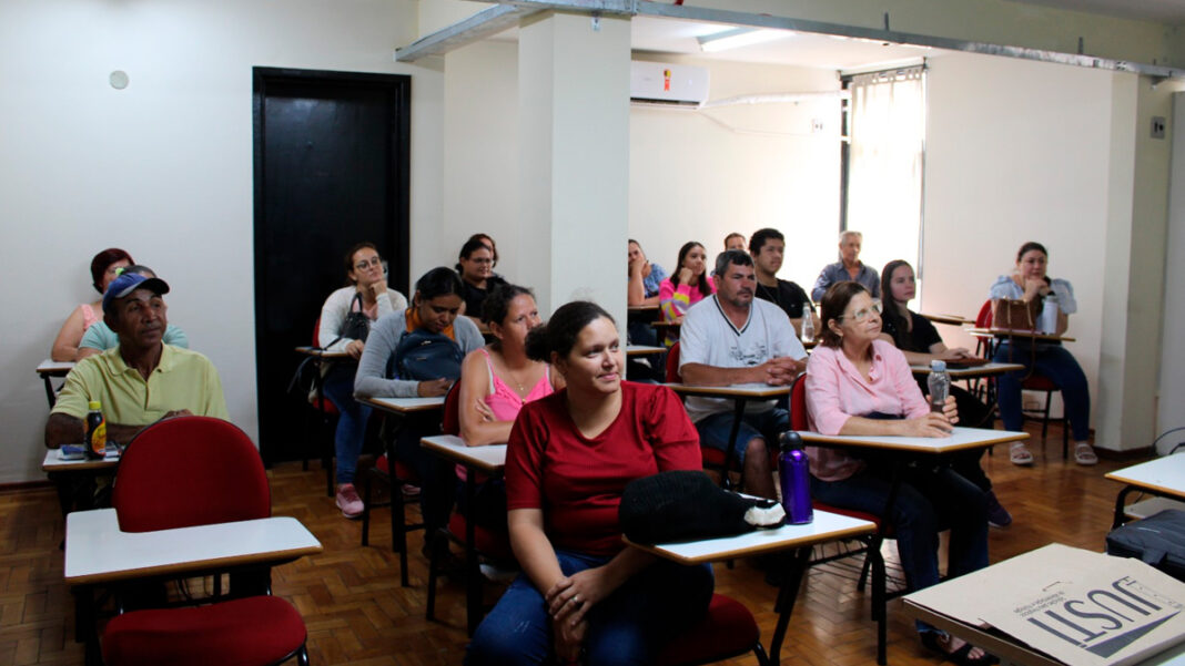 Capacitação profissional gratuita: confira as novas turmas da Escola Funsat.