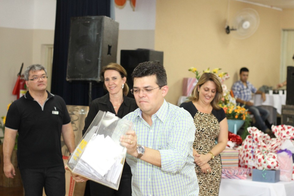 Prefeitura comemora Dia da Merendeira Escolar com festa e premiação especial
