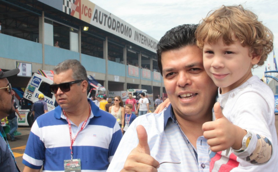 Sucesso total: Fórmula Truck reúne mais de 10 mil pessoas em Campo Grande