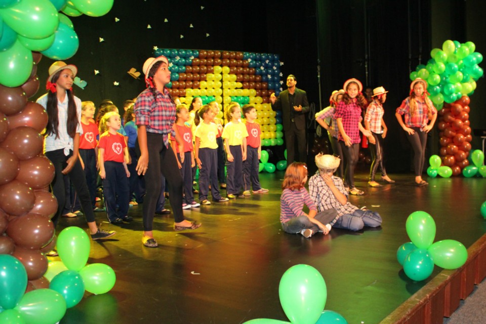 Crianças da LBV apresentam espetáculo 'Salve a Mãe Terra'