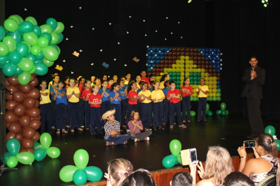 Crianças da LBV apresentam espetáculo 'Salve a Mãe Terra'