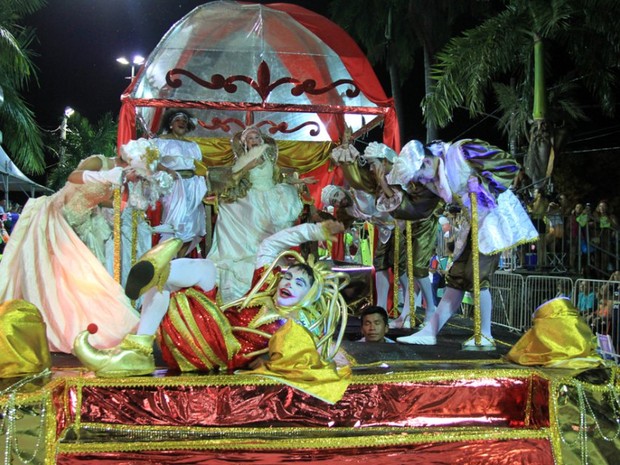 Grupo especial levanta a passarela do samba de Corumbá