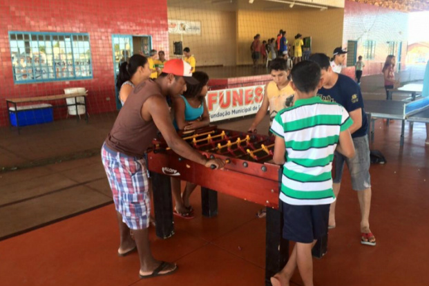 Jovens e adultos se movimentaram com as atividades do Projeto de Esporte e Lazer