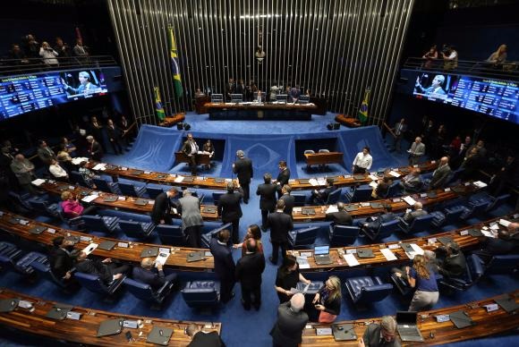 Plenário do Senado discute o PLS 206/2017, do senador Ronaldo Caiado, que institui o Fundo Especial de Financiamento de Campanha. Fabio Rodrigues Pozzebom/Agência Brasil