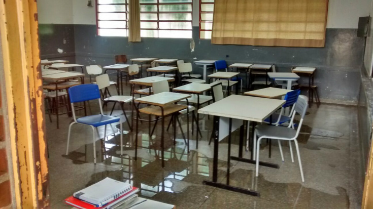 Fotos mostra a situação do prédio do núcleo educacional que precisa de urgente reforma. . (Assessoria)