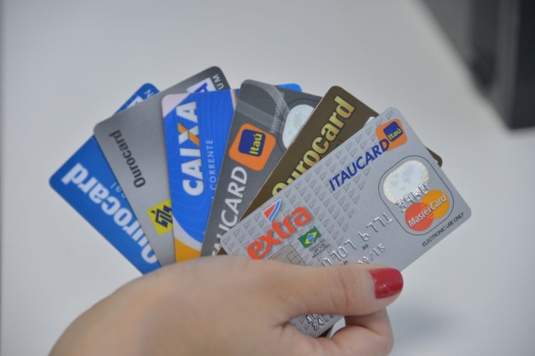 Prazo para registro de boletos de pagamento de cartões de crédito vai até 10 de novembro - Arquivo Agência Brasil