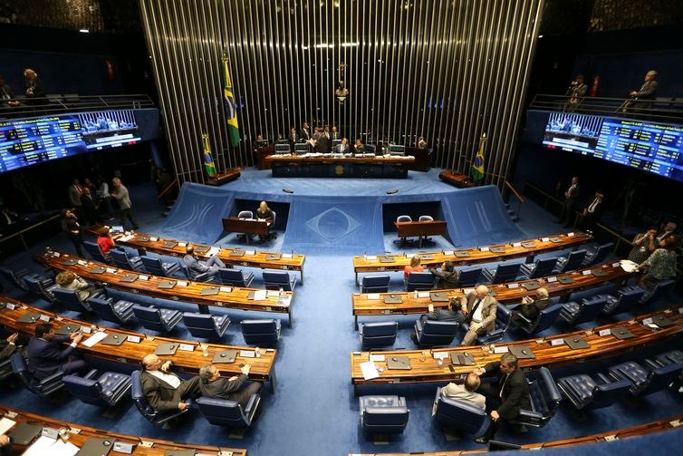 Senado vota projeto de lei que trata do distrato imobiliária - Valter Campanato/Agência Brasil