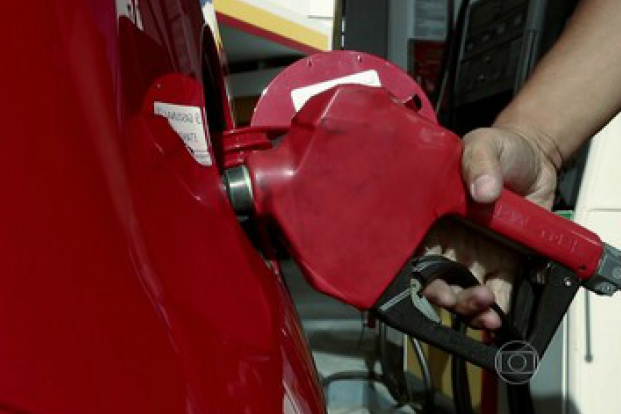 Aumento de imposto sobre combustível é estudado pelo governo