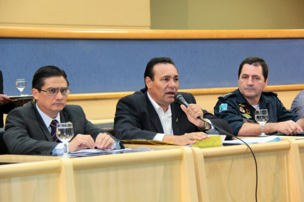 Vereadores debatem com autoridades segurança pública na Capital