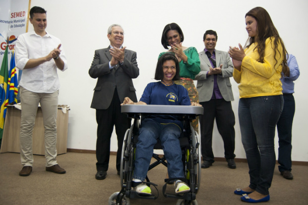 Prefeitura melhora condições de locomoção de 175 alunos da Reme com deficiência