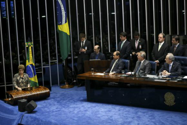A presidenta afastada Dilma Rousseff faz sua defesa durante sessão de julgamento do impeachment no Senado. Marcelo Camargo/Agência Brasil