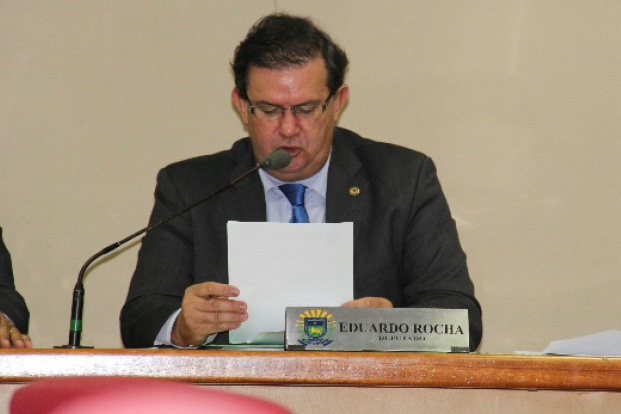 Eduardo Rocha aprova a doação de imóvel para construção de prédio