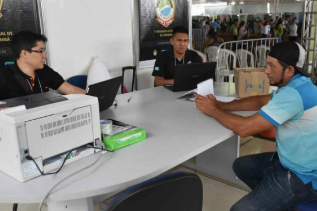 Polícia atende população e registra boletins de ocorrência na Caravana
