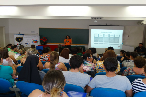 LBV leva experiências para encontro de educadores sociais no Mato Grosso do Sul