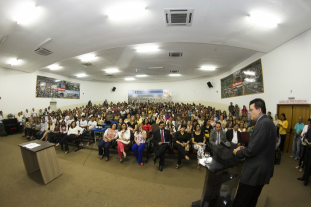 Prefeitura inicia efetivação de matrículas para alunos da Reme