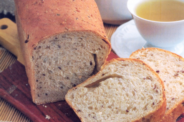 Receitas saudáveis: Pão integral enriquecido para seu café da manhã