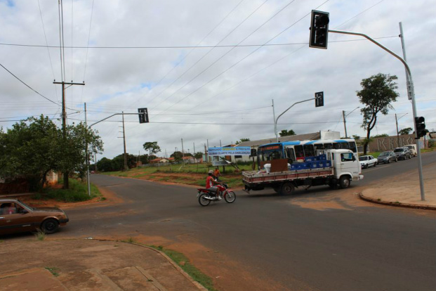 Indicação de vereador garante semáforos em cruzamento da Capital