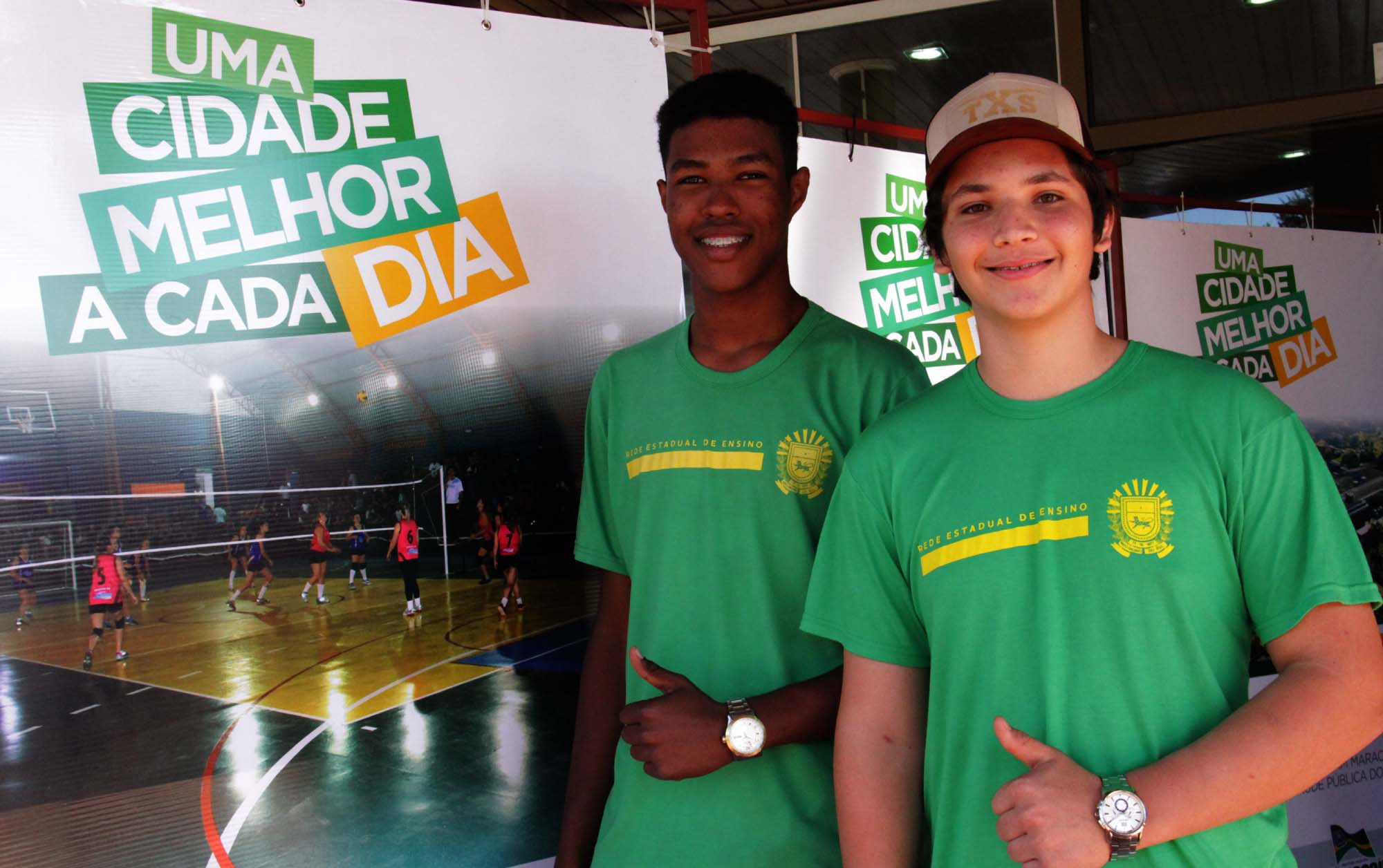 Alunos do 2° ano do ensino médio, Vitor e Mayco festejaram o anúncio da reforma.